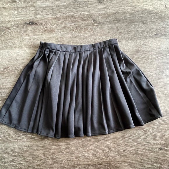 Adidas Women's Black Mini Skirt - Picture 5 of 6